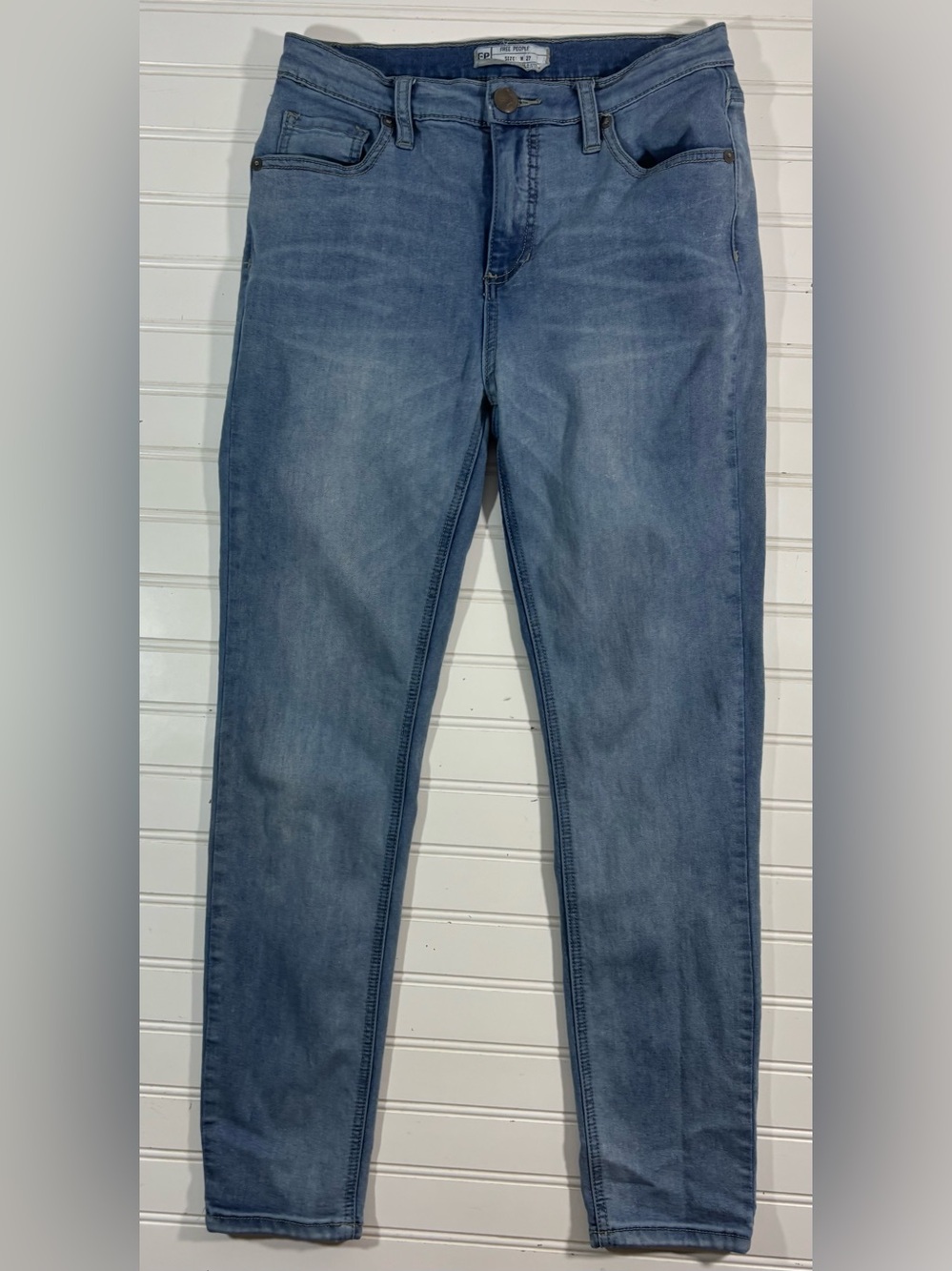 Free People FP Skinny Jeans Women’s Size 27 Light Wash Y2K Minimalist Classic